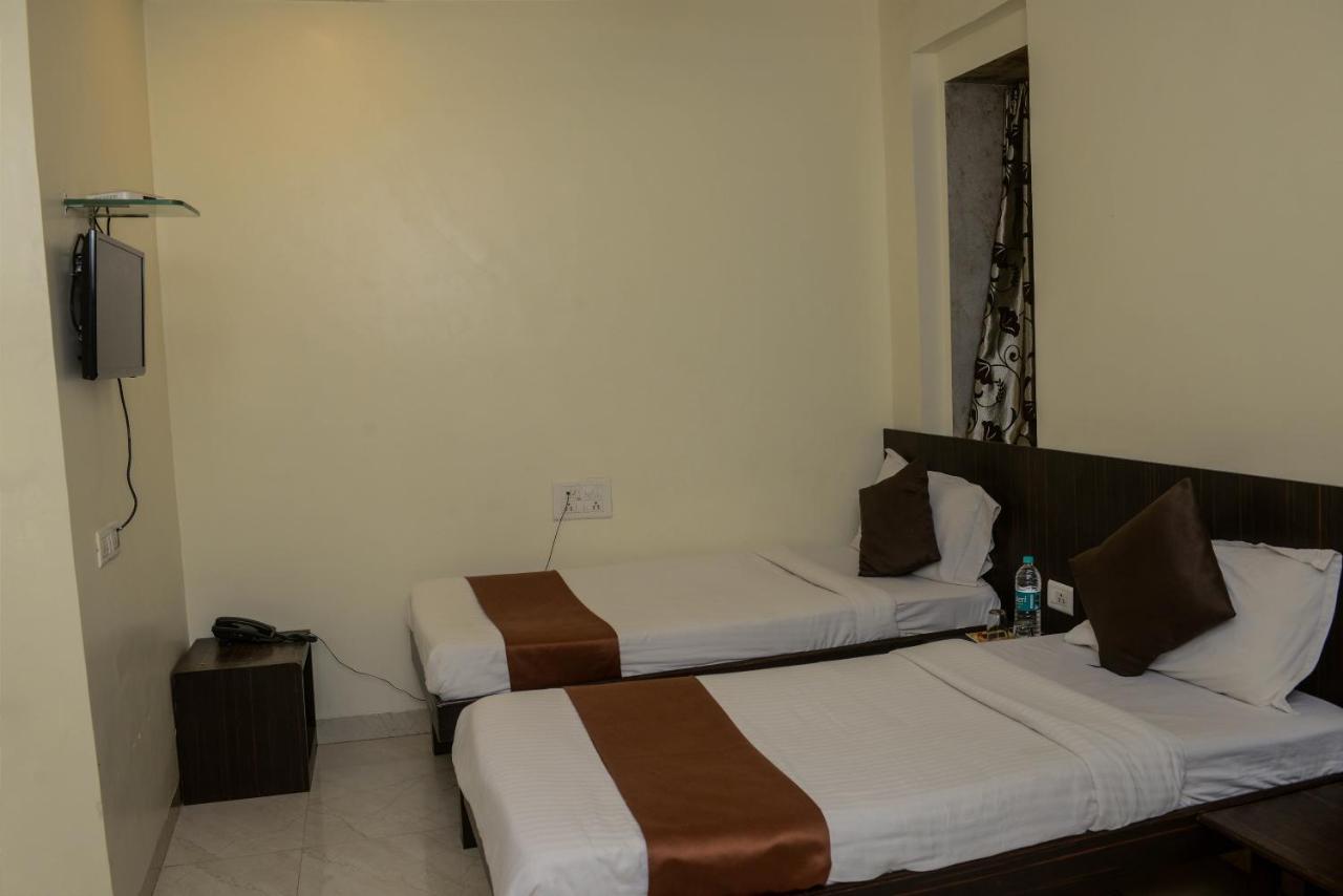 Hotel National Mumbai Ngoại thất bức ảnh