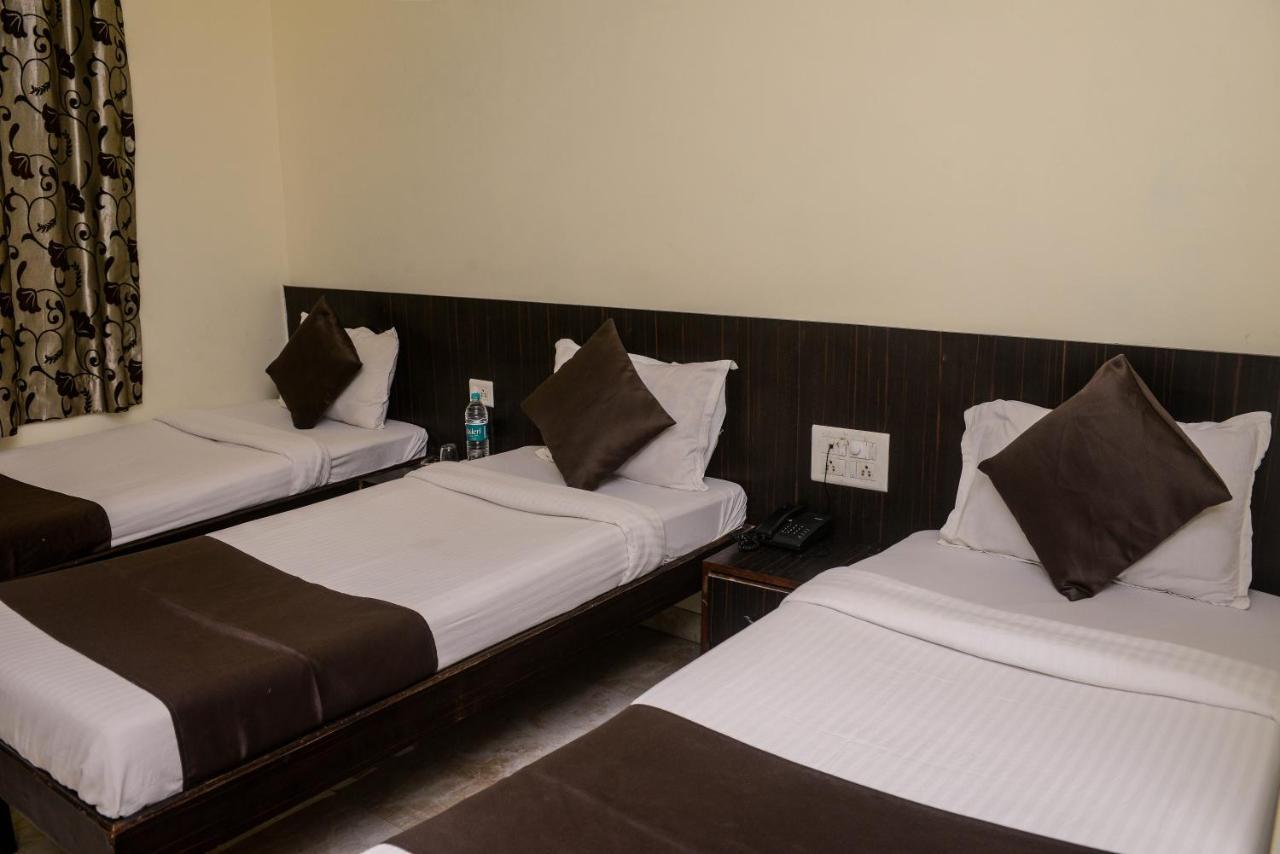 Hotel National Mumbai Ngoại thất bức ảnh