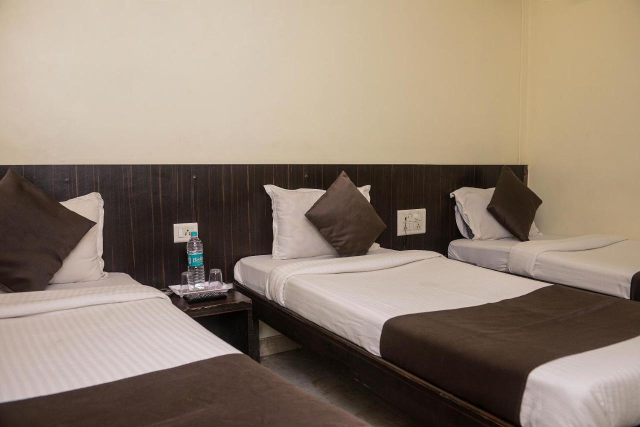 Hotel National Mumbai Ngoại thất bức ảnh