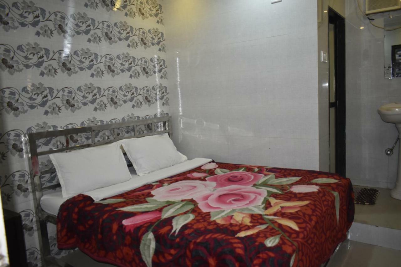 Hotel National Mumbai Ngoại thất bức ảnh
